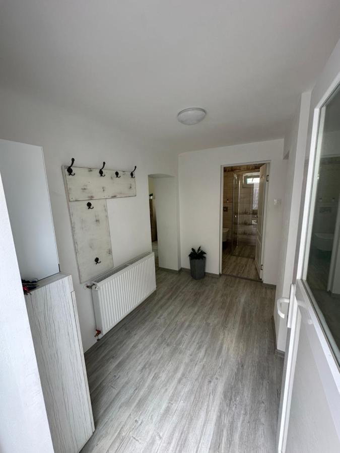 Apartment Nema S Brasov